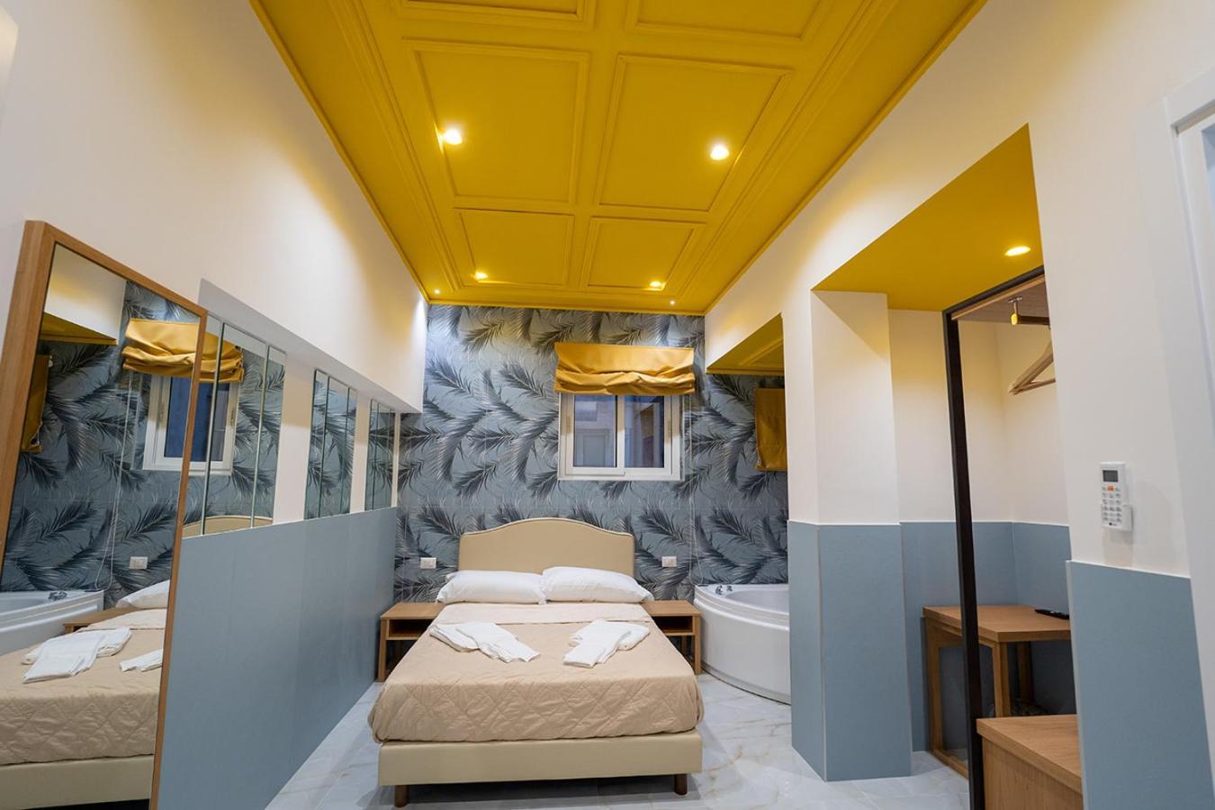 Hr Boutique Porto, Napoli Centro, By Clapa Group Hotel Exterior photo